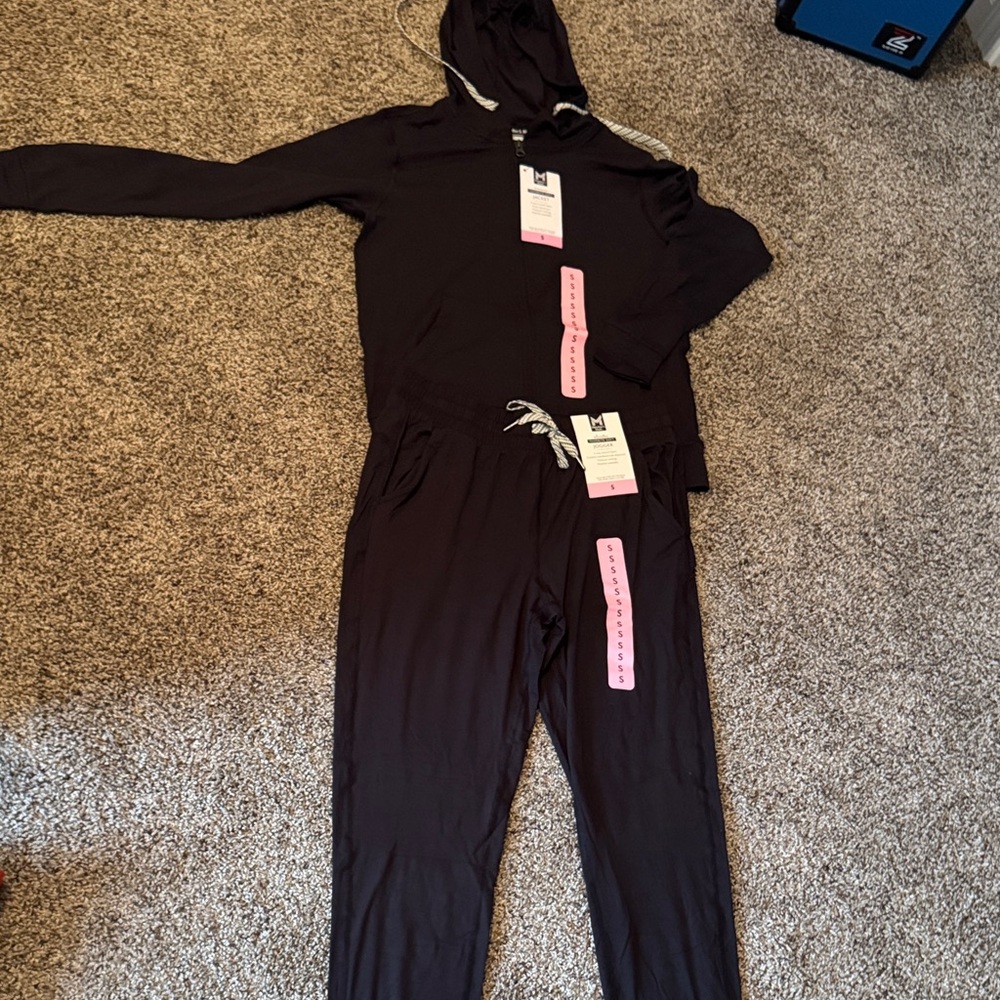 Black Lounge  Set with Hooded top and Drawstring bottoms (New With Tags)